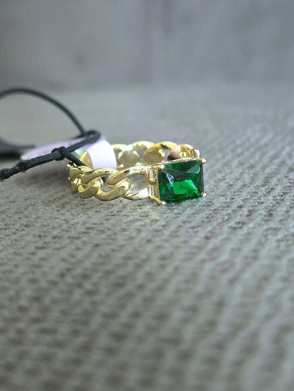 ✨️HP✨️ Rachel Zoe Gold💛 Chain⛓️ Link Ring💍 With Green Gemstone - NWT